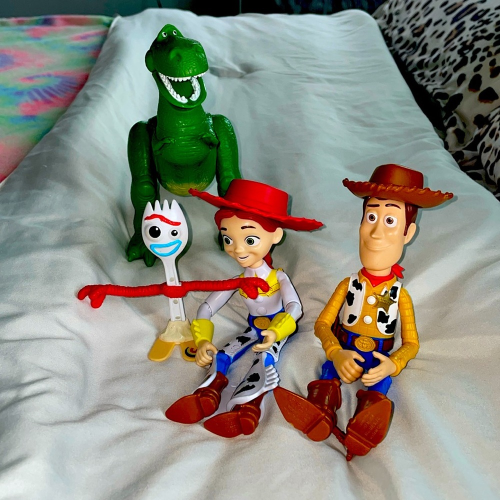 ***TOY STORY TOY SET***